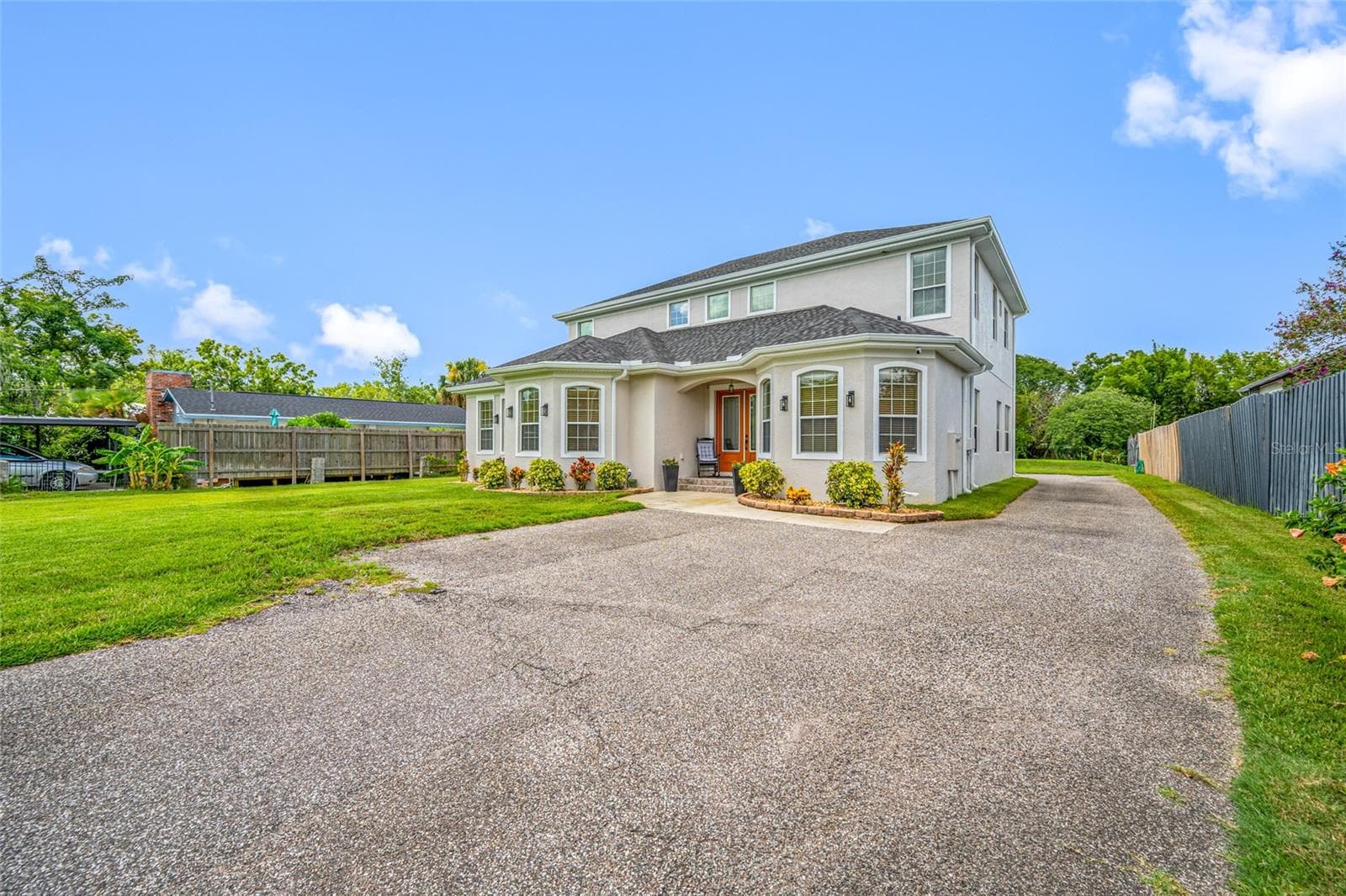 Driveway View - 13030 DELWOOD RD, TAMPA