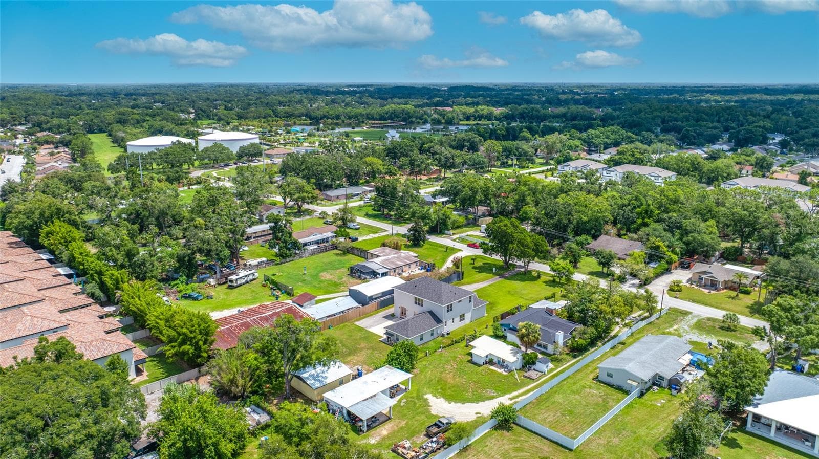 Single Family Residence at 13030 DELWOOD RD, TAMPA, photo 65 of 67