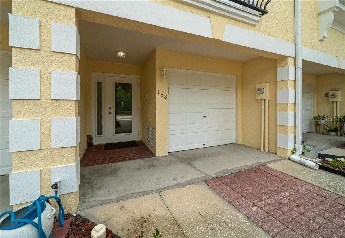 Townhouse at 158 BRENT CIR, OLDSMAR, photo 3 of 67