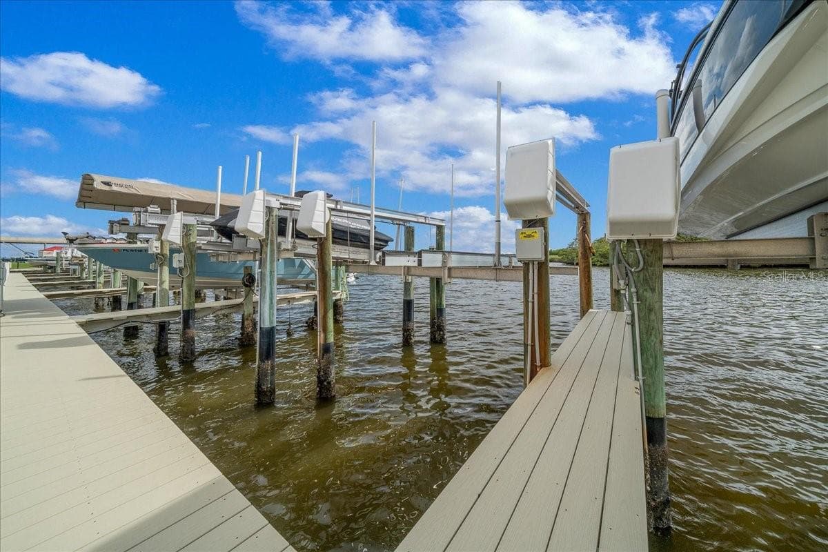 Townhouse at 158 BRENT CIR, OLDSMAR, photo 62 of 67