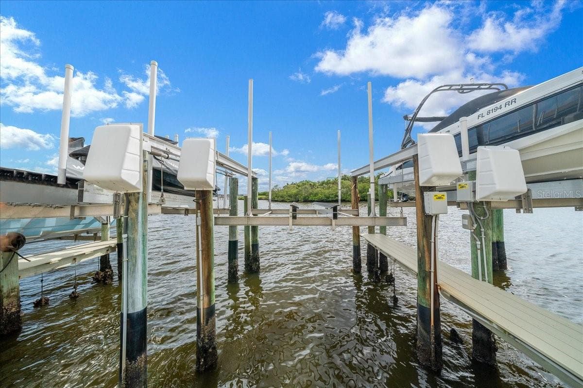 Townhouse at 158 BRENT CIR, OLDSMAR, photo 64 of 67