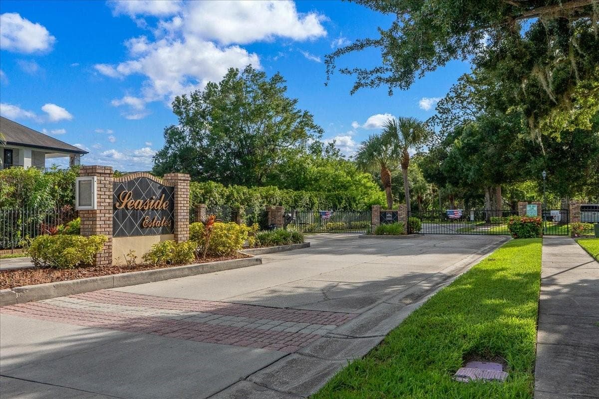 Townhouse at 158 BRENT CIR, OLDSMAR, photo 65 of 67
