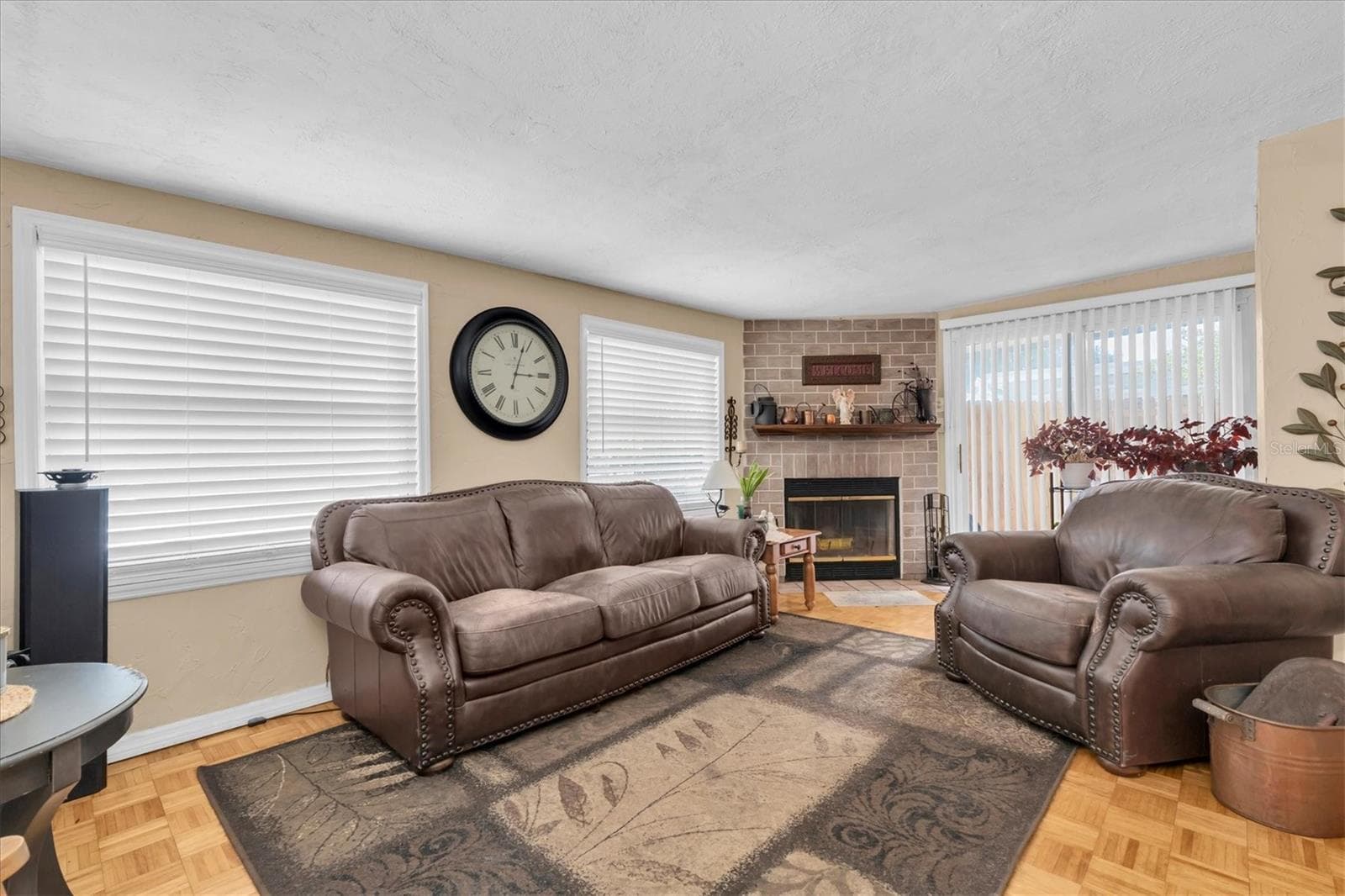 Living room with fireplace - 3227 48TH AVE N, ST PETERSBURG