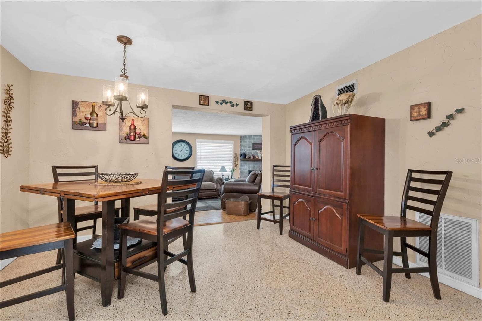 Dining room - 3227 48TH AVE N, ST PETERSBURG