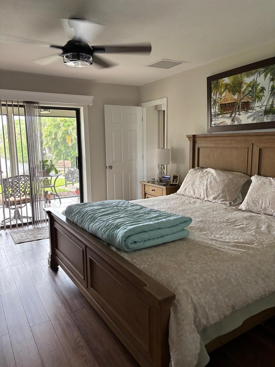 Single Family Residence at 17071 WATERS EDGE CIR, NORTH FORT MYERS, photo 8 of 36
