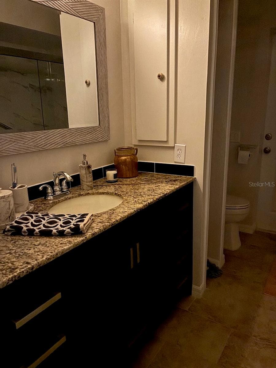 Single Family Residence at 17071 WATERS EDGE CIR, NORTH FORT MYERS, photo 15 of 36