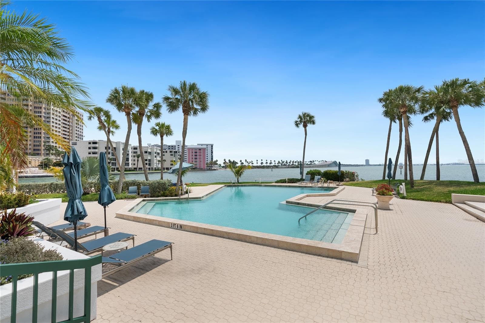 Condominium at 888 BOULEVARD OF THE ARTS #1705, SARASOTA, photo 14 of 72