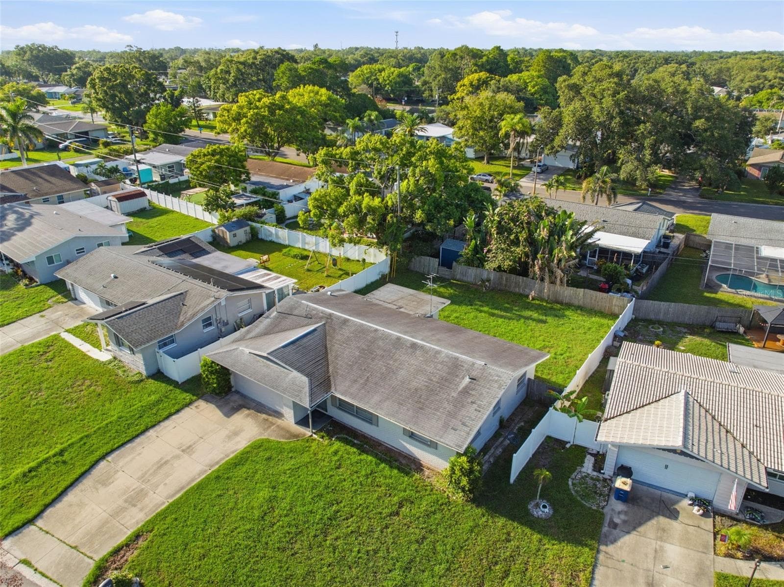 Single Family Residence at 1387 BELLEVUE BLVD, CLEARWATER, photo 39 of 47