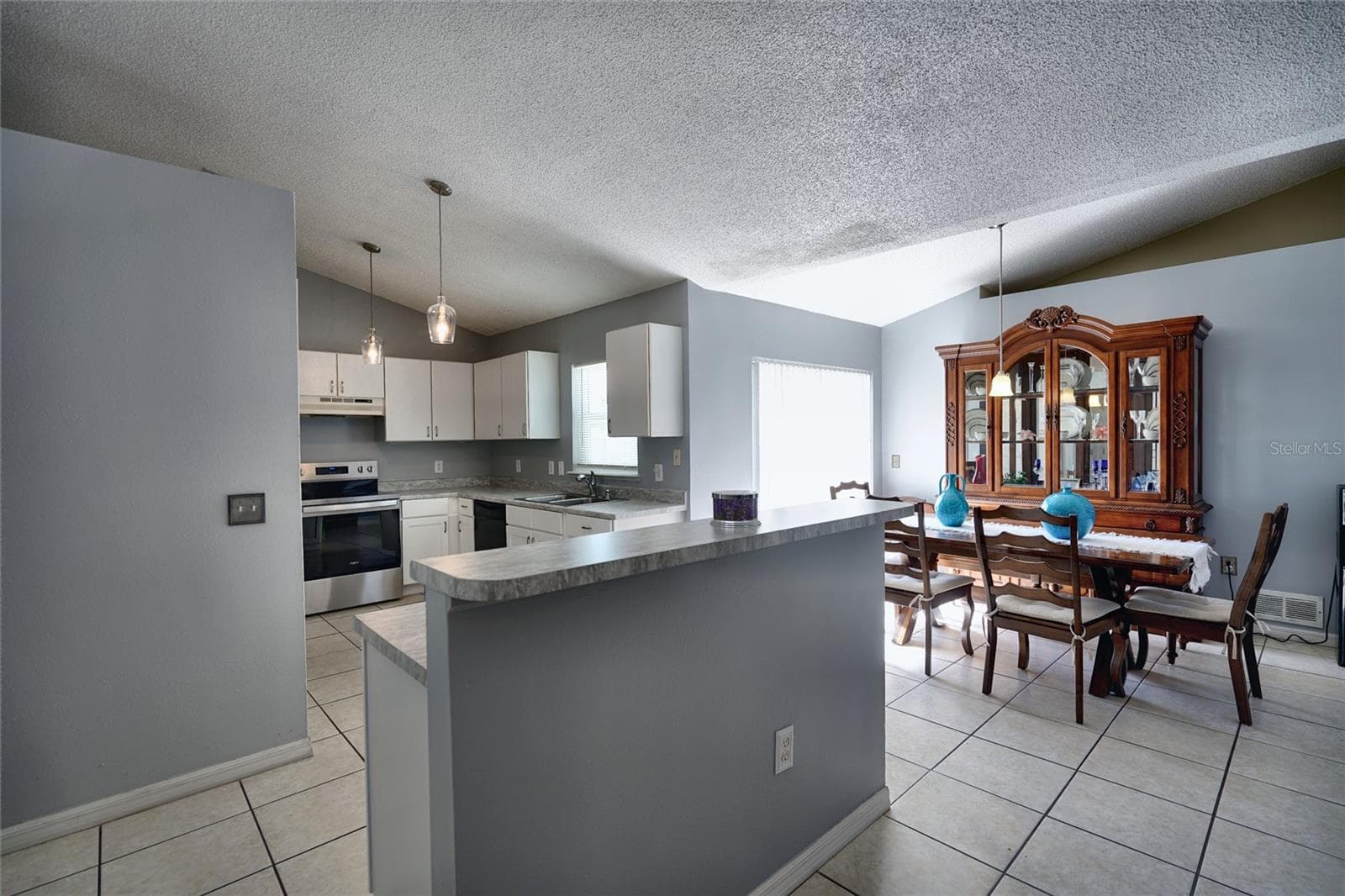 Single Family Residence at 712 BEAR WAY, POINCIANA, photo 7 of 20
