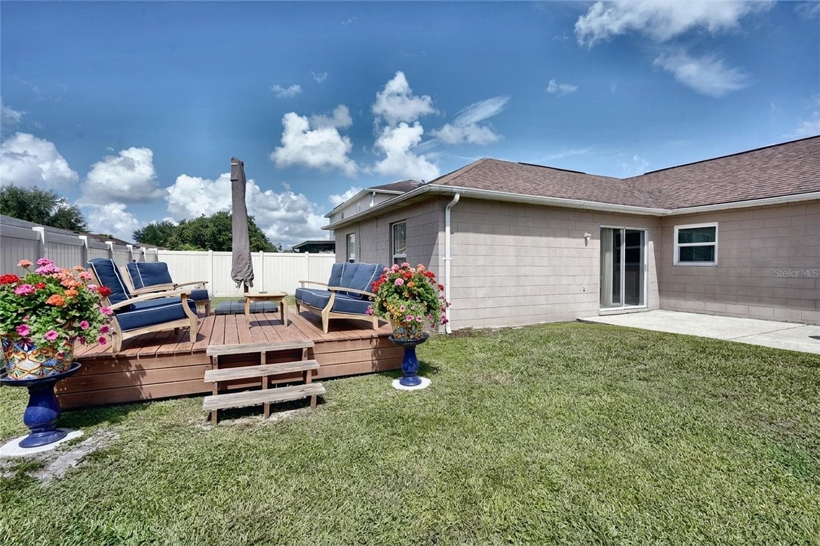 Single Family Residence at 712 BEAR WAY, POINCIANA, photo 2 of 20