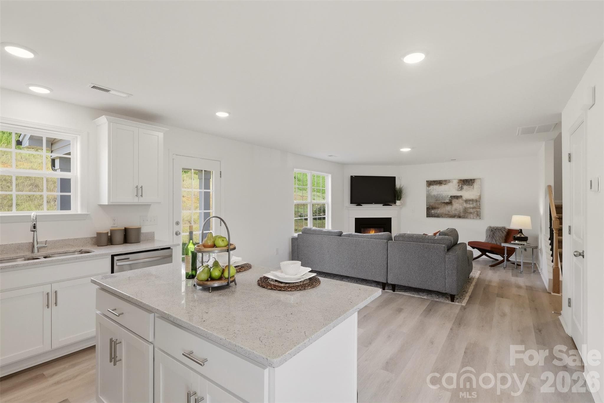 Single Family Residence at 239 Waylon Court, Lexington, photo 5 of 39