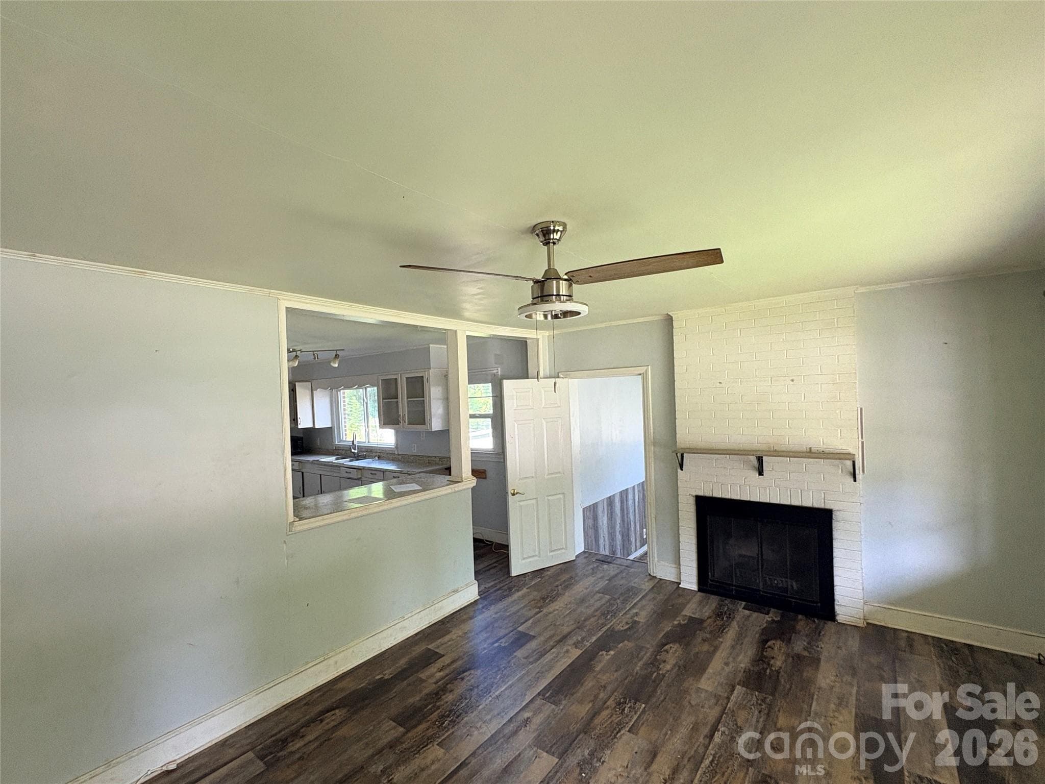 Living Room - 711 Arthur Boulevard, Union