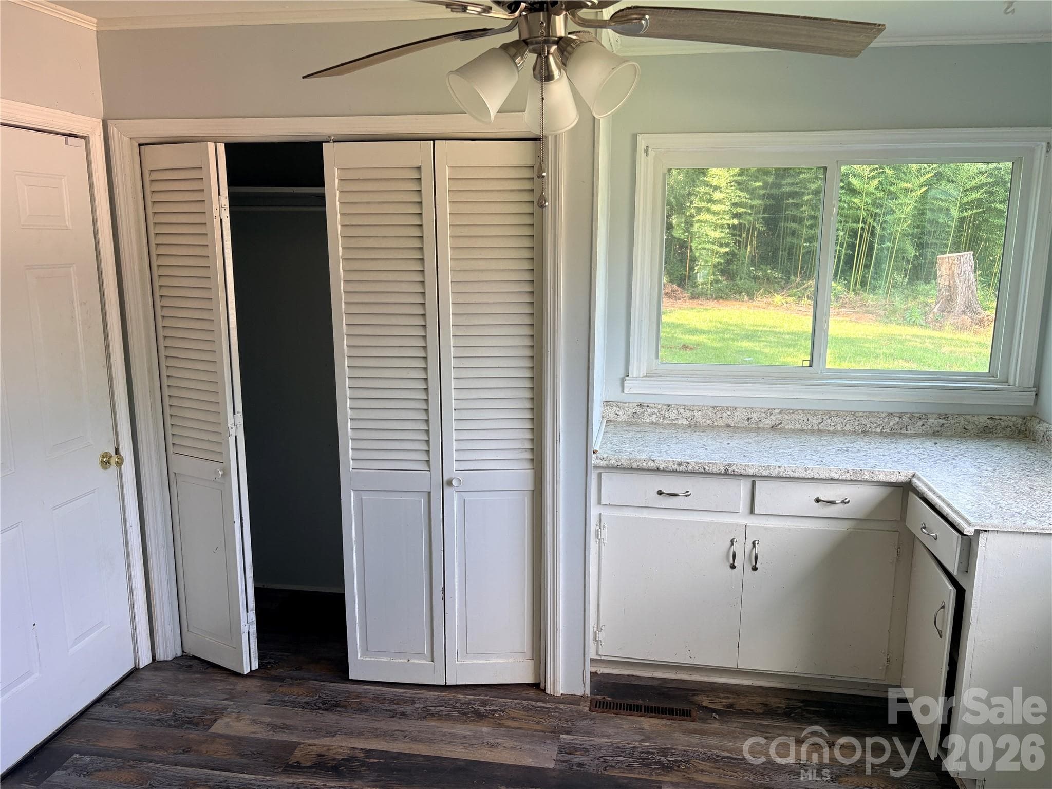 Laundry Room - 711 Arthur Boulevard, Union