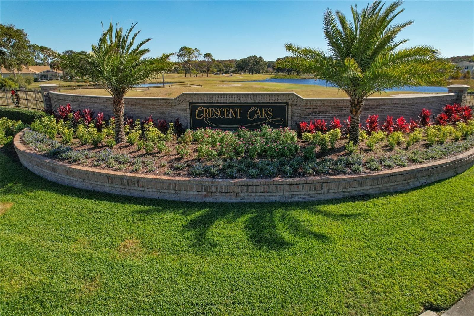 Front of Crescent Oaks - 1063 DARTFORD DR, TARPON SPRINGS