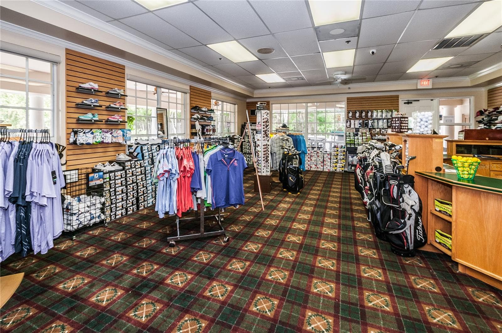 Pro Shop - 1063 DARTFORD DR, TARPON SPRINGS