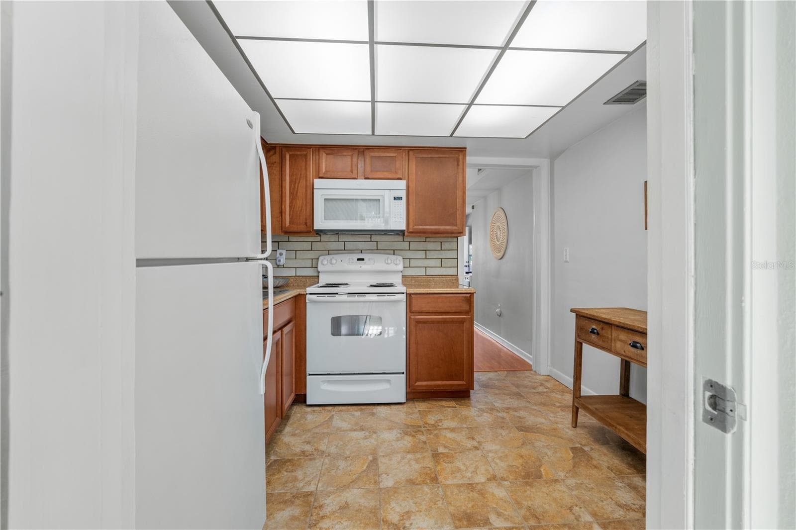 Kitchen - 7801 11TH ST N #302, ST PETERSBURG