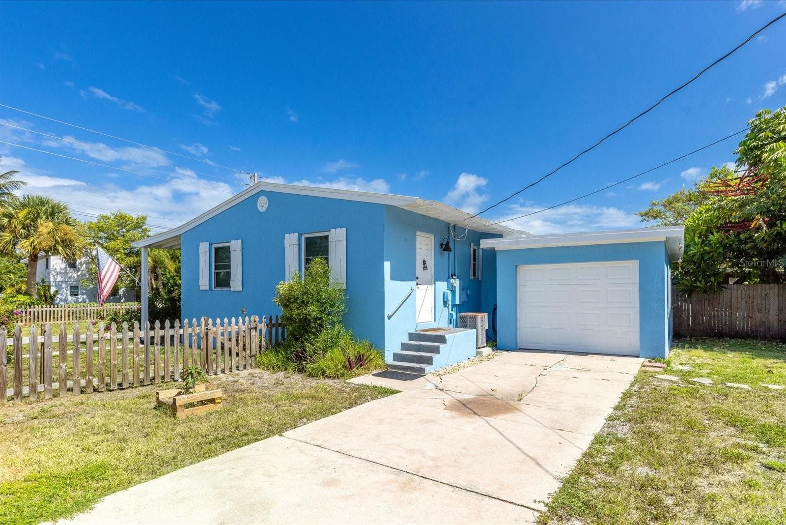 301 GRANADA ST