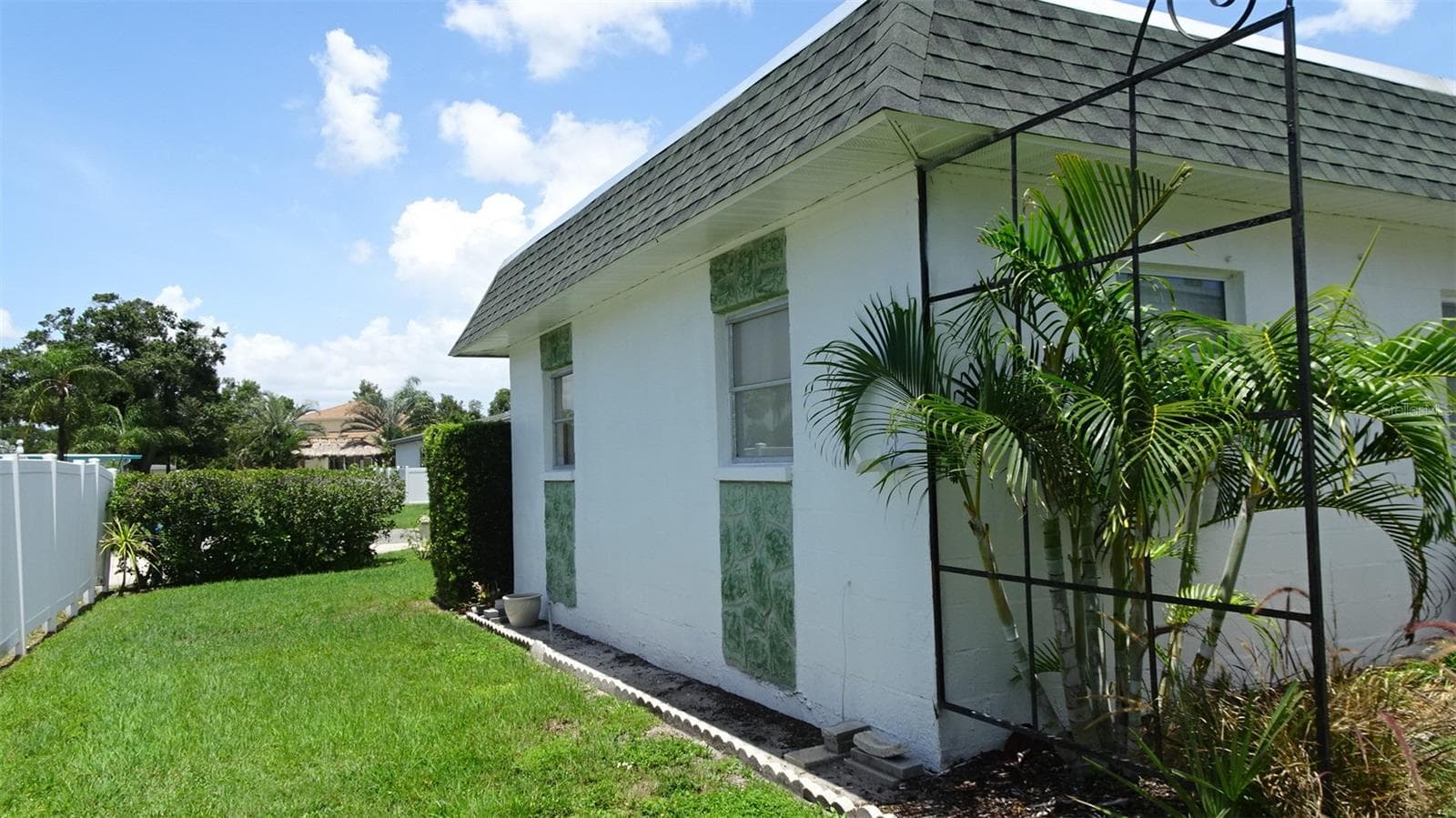 West side of yard, corner lot - 7868 40TH AVE N #7868, ST PETERSBURG