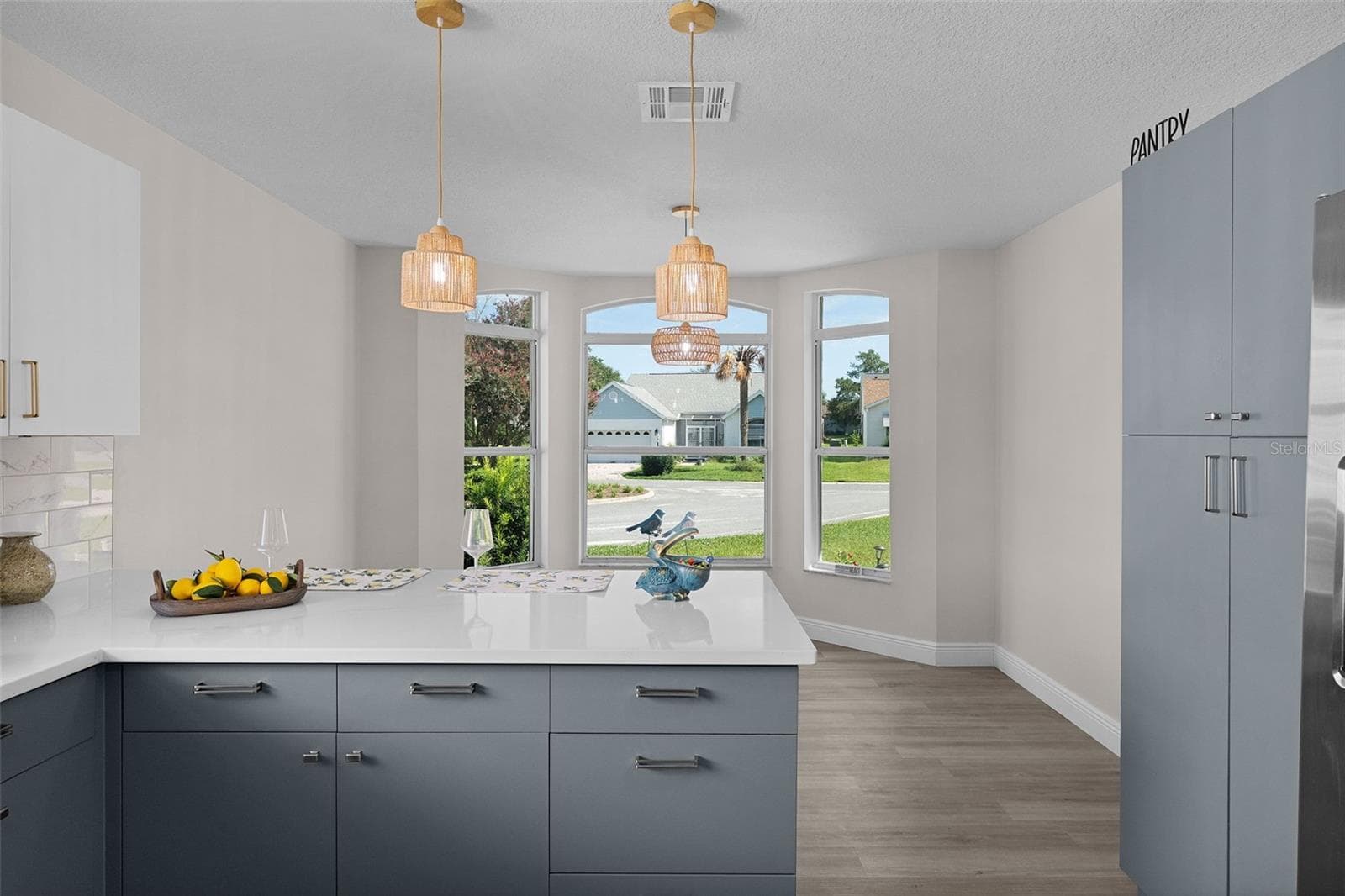Kitchen with eat-in area. - 1012 DIEGO CT, LADY LAKE