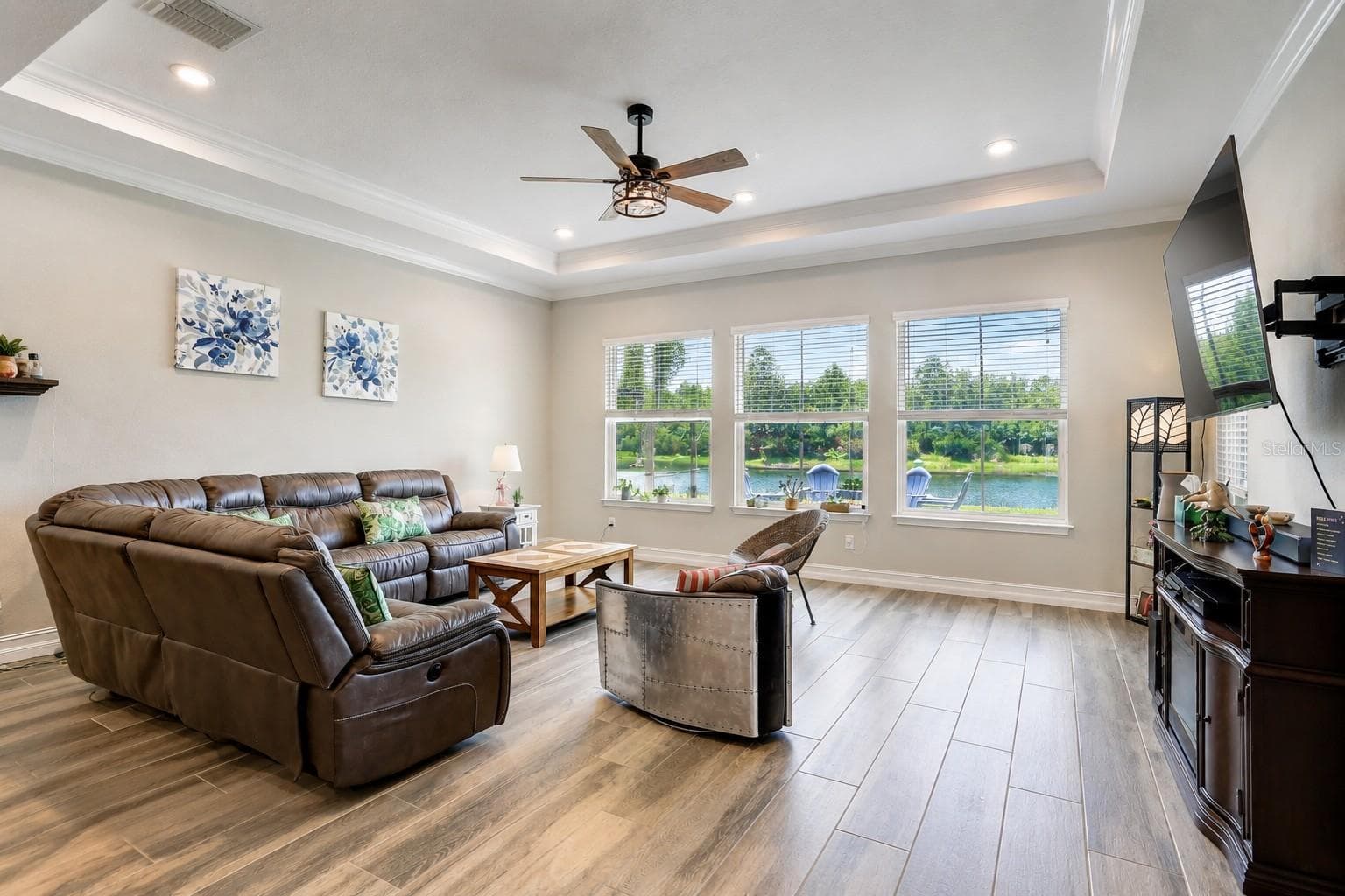 Family Room - 18014 WOODLAND VIEW DR, LUTZ