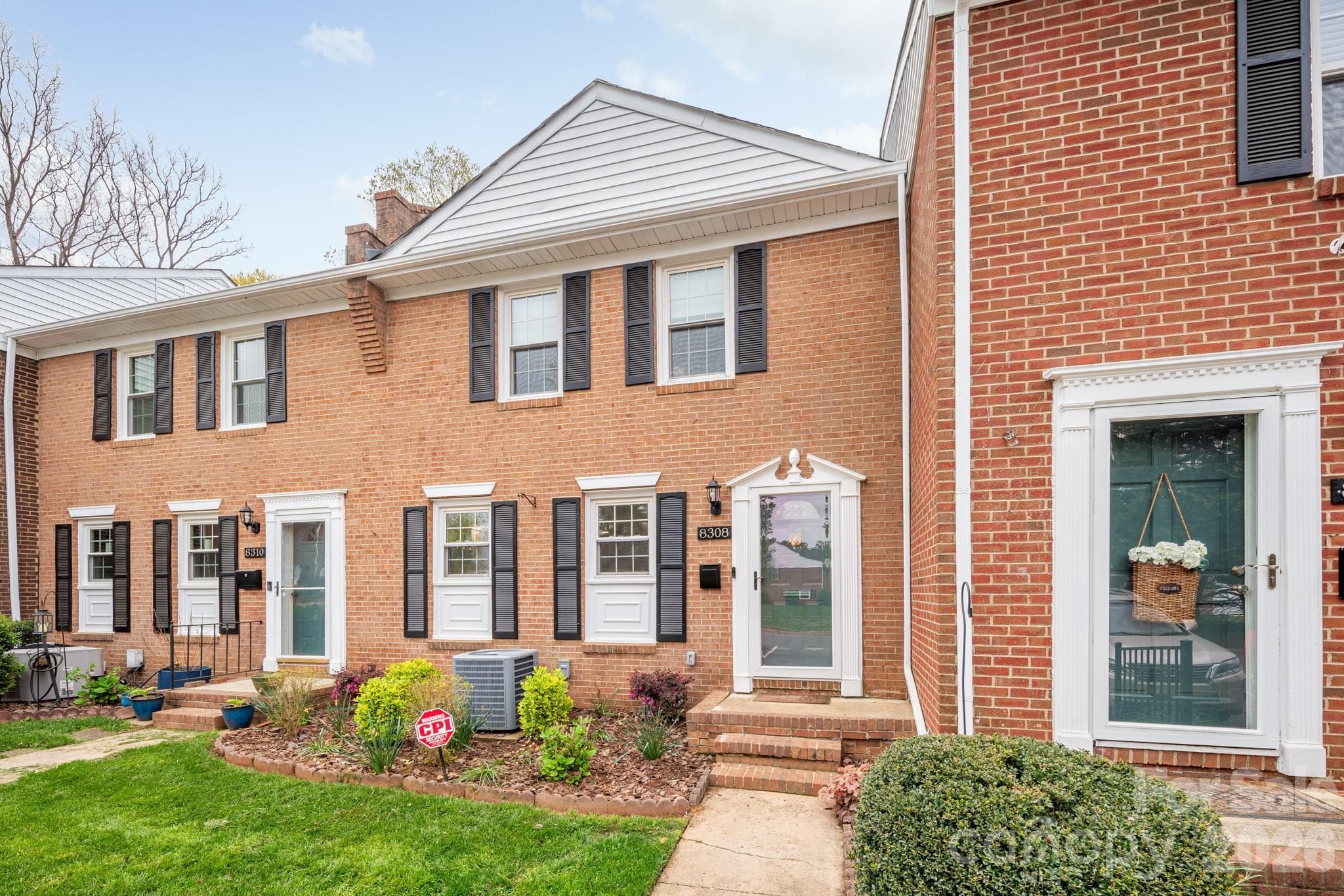 8308 Knights Bridge Road