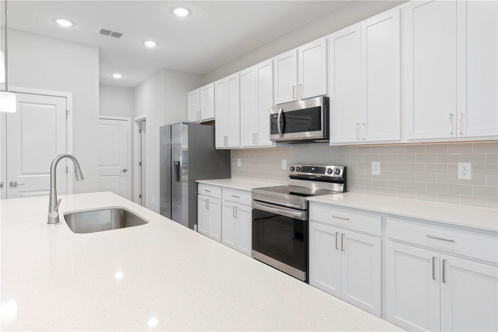 Single Family Residence at 13 SW 34TH PL, CAPE CORAL, photo 5 of 26