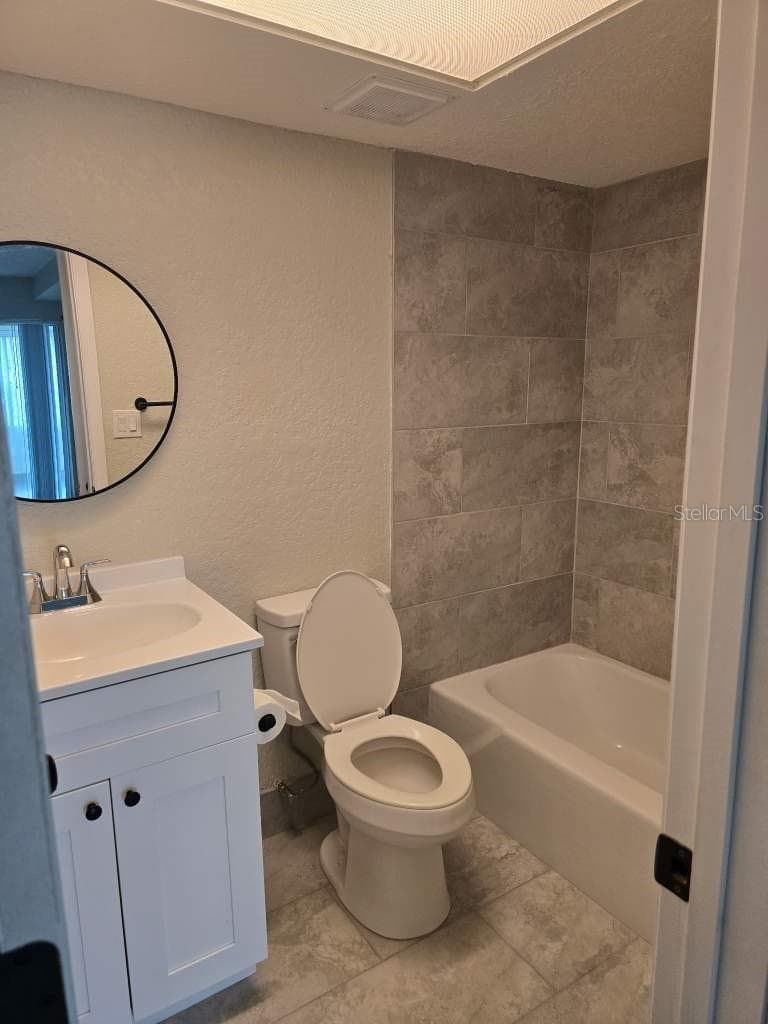 Condominium at 5111 AMULET DR #104, NEW PORT RICHEY, photo 11 of 15