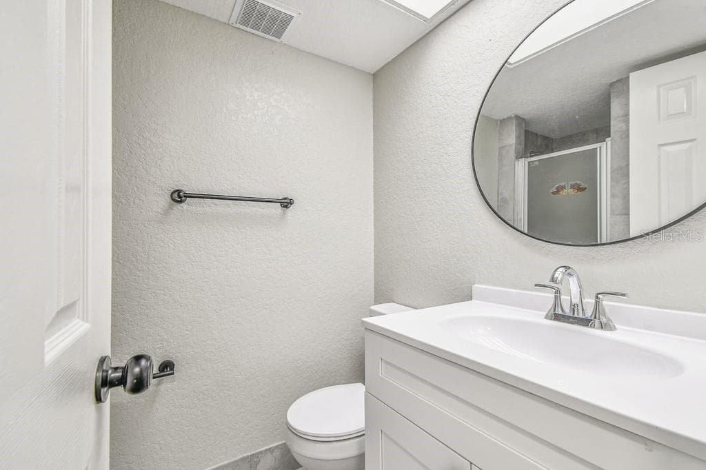 Condominium at 5111 AMULET DR #104, NEW PORT RICHEY, photo 13 of 15