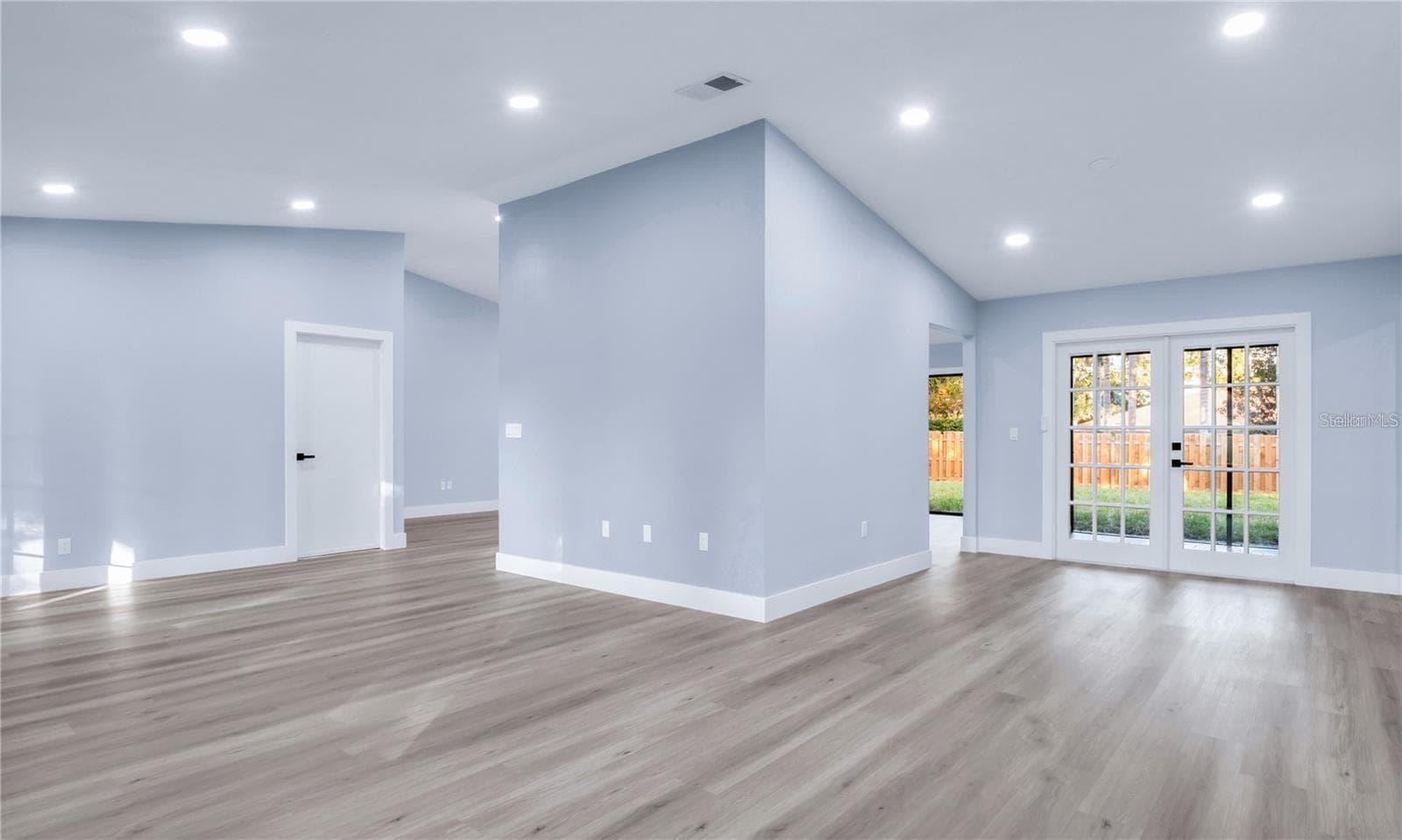 Single Family Residence at 1007 NW 82ND ST, BRADENTON, photo 11 of 41