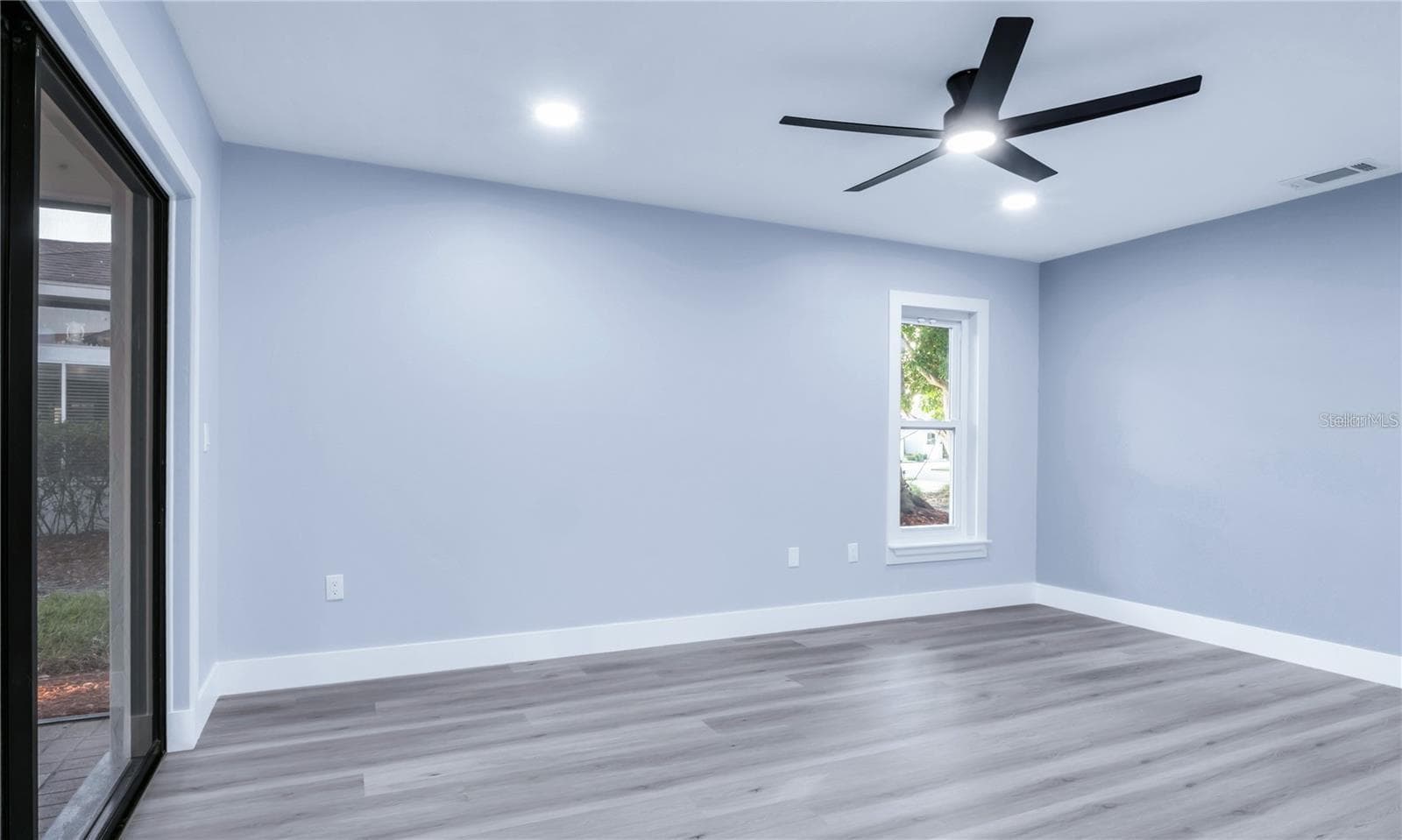 Single Family Residence at 1007 NW 82ND ST, BRADENTON, photo 13 of 41