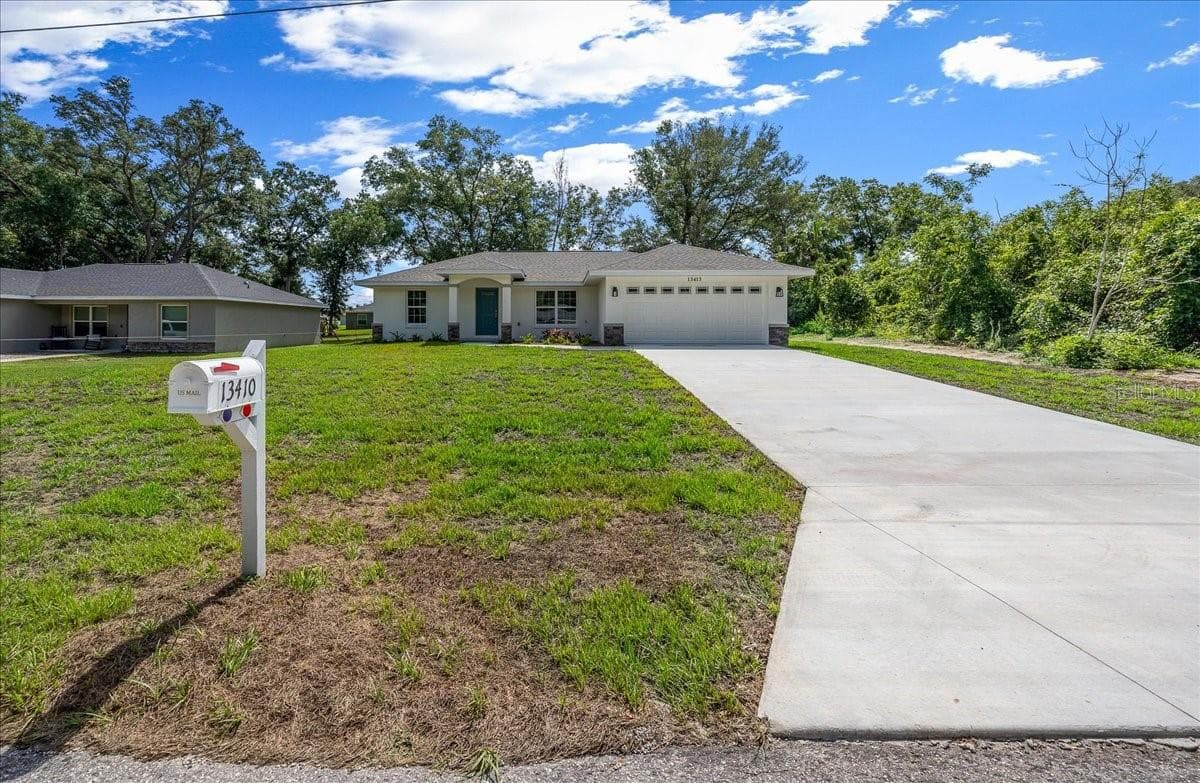 Single Family Residence at 13413 SE 101ST TER, BELLEVIEW, photo 9 of 36
