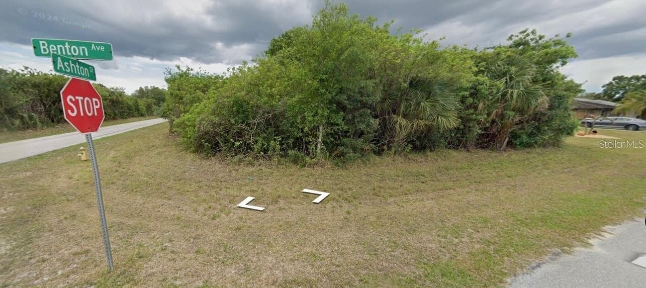 corner lot - 20319 BENTON AVE, PORT CHARLOTTE
