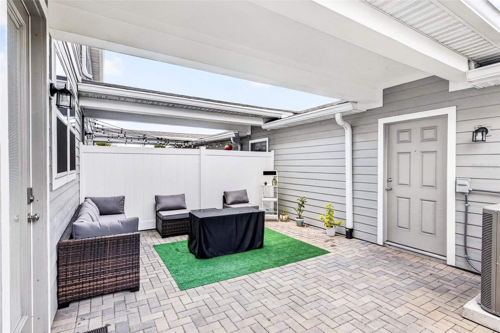 Townhouse at 5133 SAPLING SPROUT DR, ORLANDO, photo 13 of 18