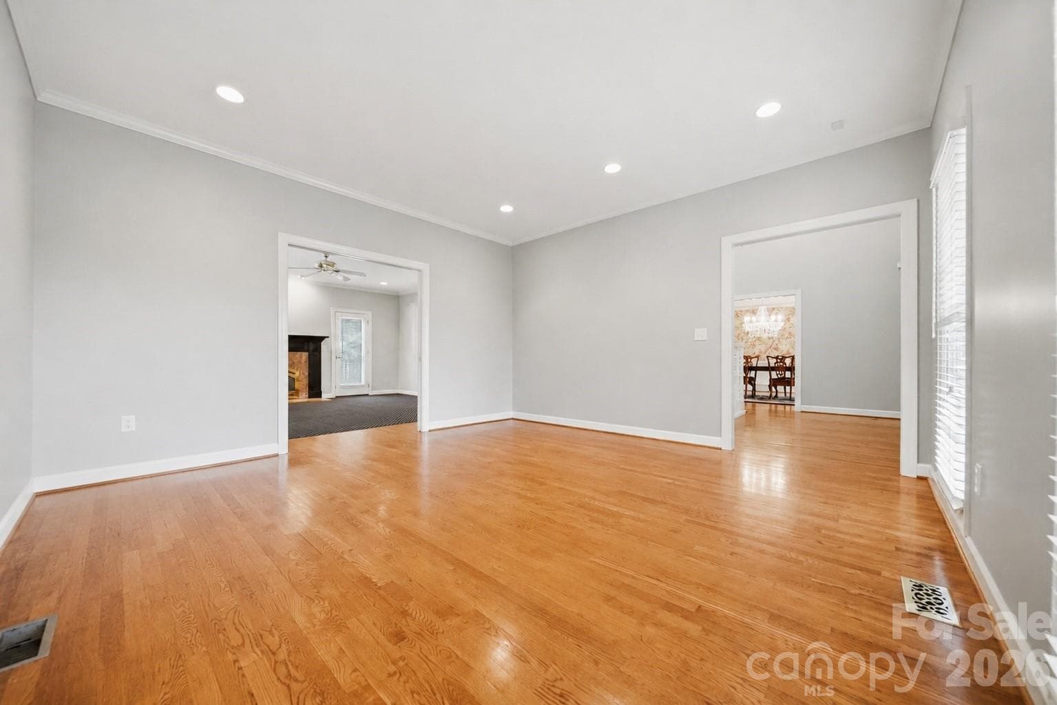 Living Room - 3704 8th Street Place NW, Hickory