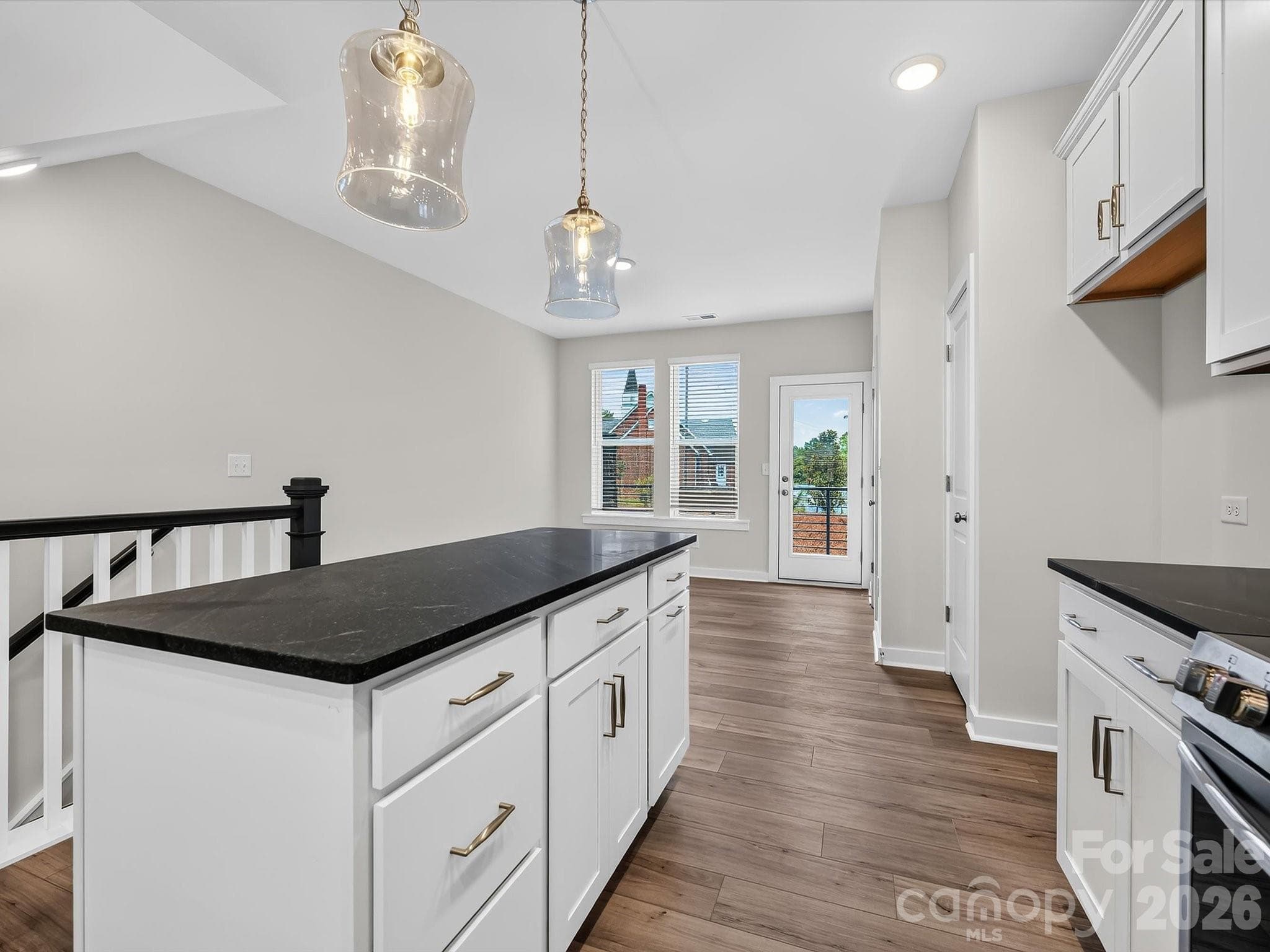 Townhouse at Charlotte, photo 4 of 29