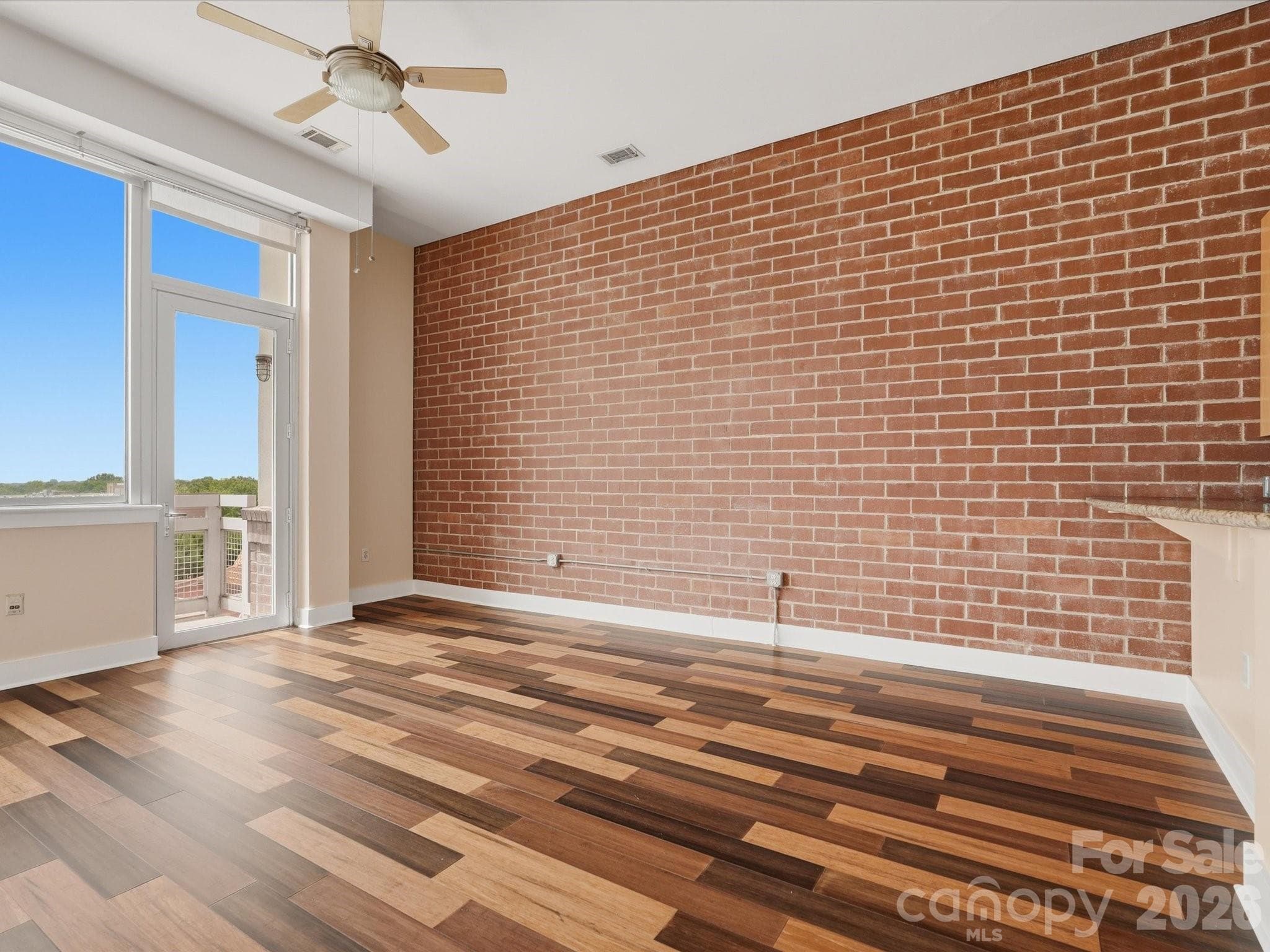 Condominium at 710 W Trade Street, Charlotte, photo 12 of 20