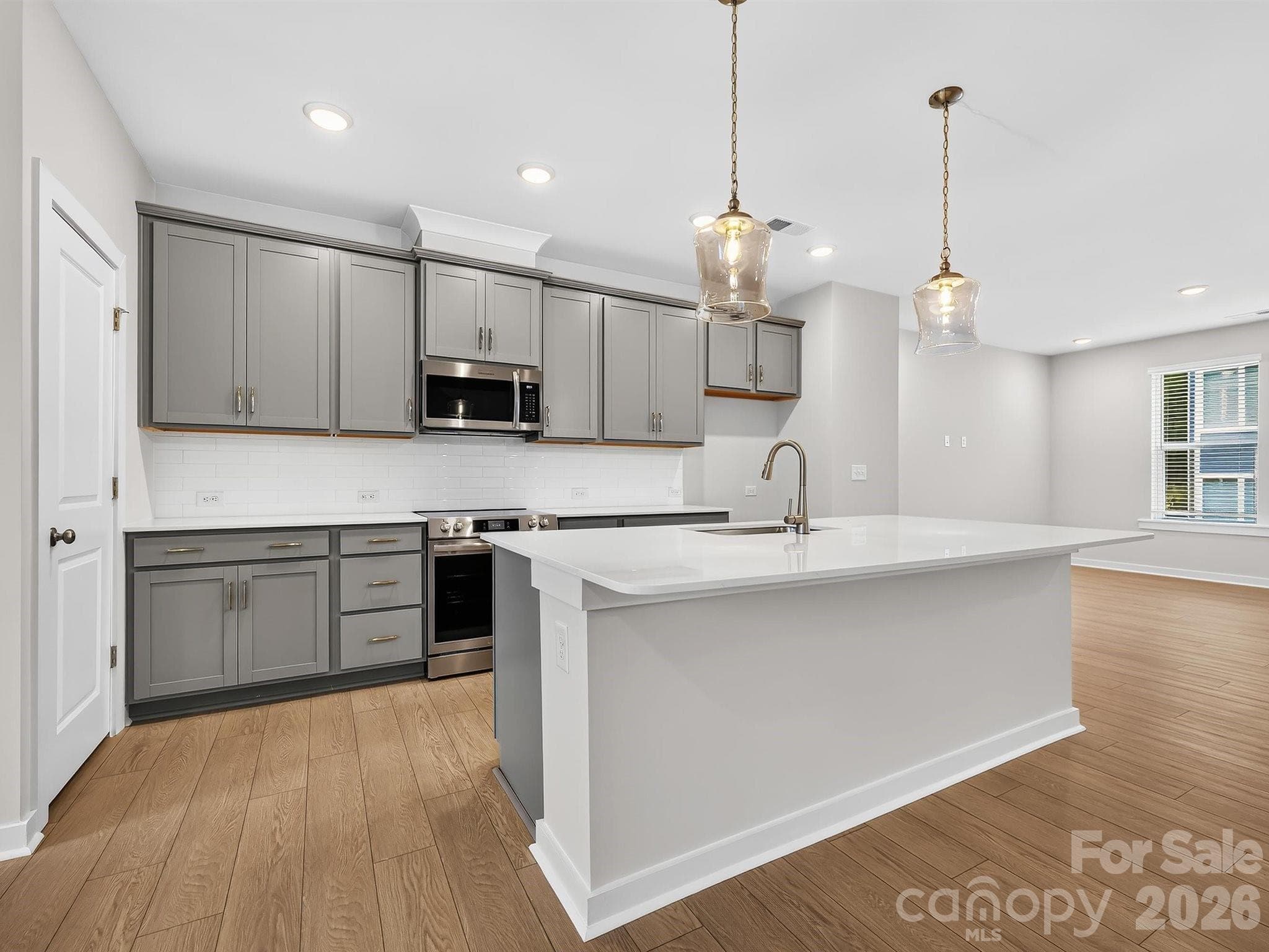 Townhouse at Charlotte, photo 2 of 31