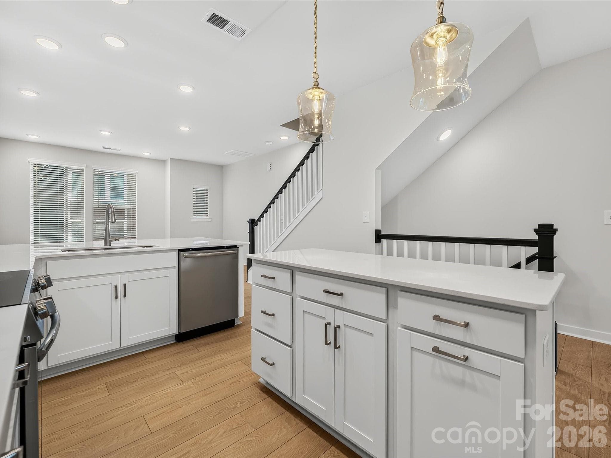 Townhouse at Charlotte, photo 3 of 33