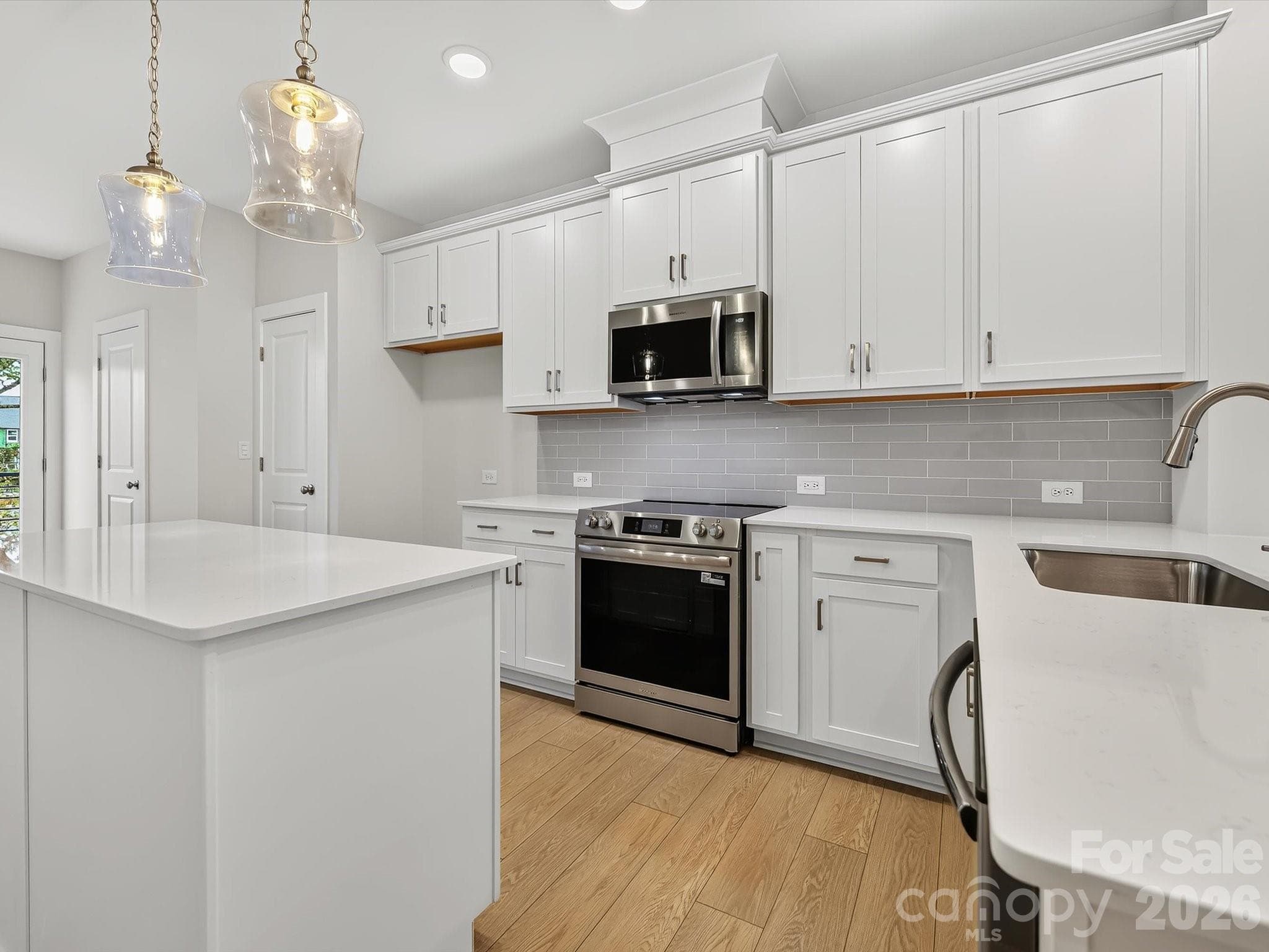 Townhouse at Charlotte, photo 5 of 33