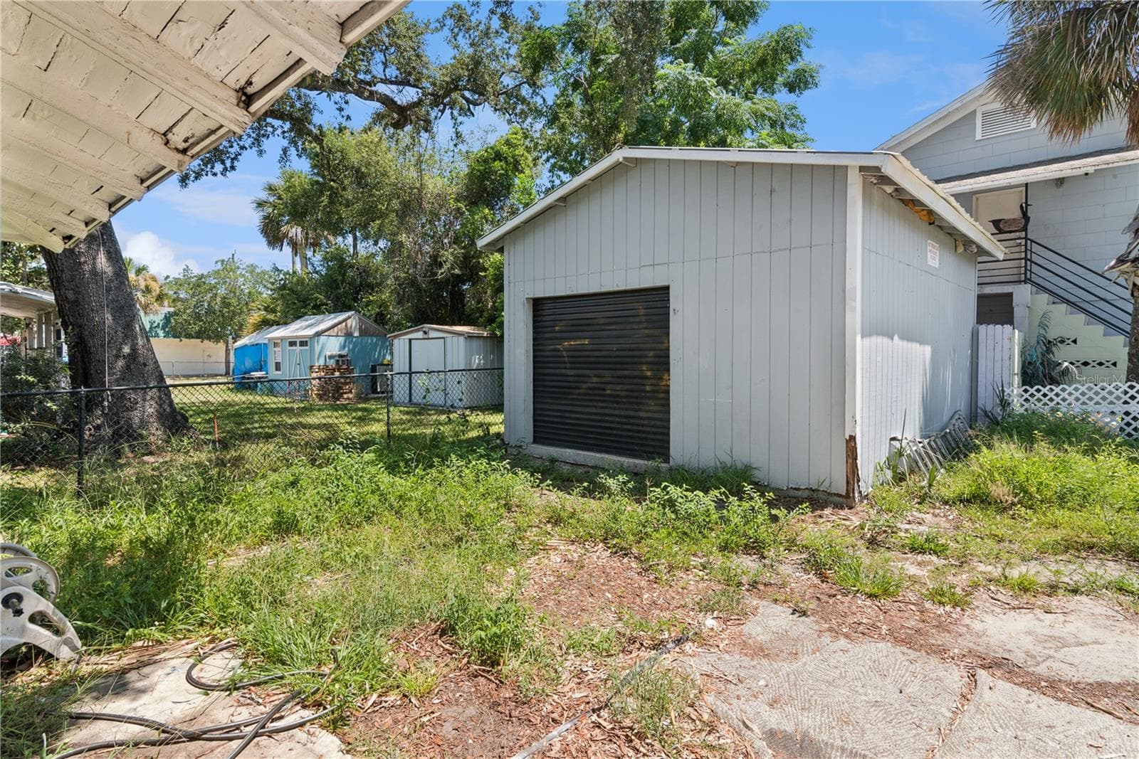 Single Family Residence at 821 N RIDGEWOOD AVE, DAYTONA BEACH, photo 3 of 17