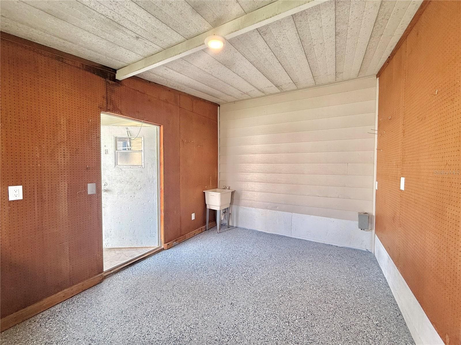 Manufactured Home at 347 CANAL CT, LAKE WALES, photo 24 of 28