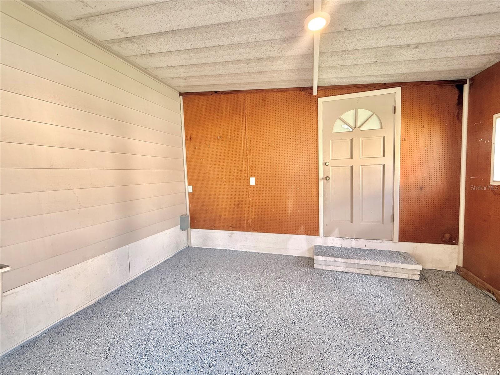 Manufactured Home at 347 CANAL CT, LAKE WALES, photo 25 of 28
