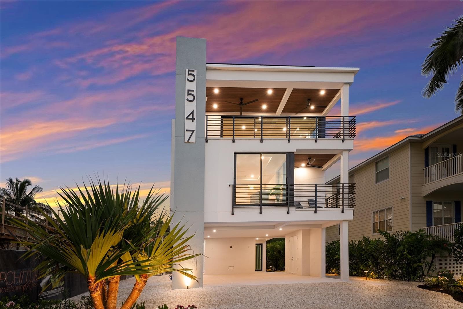 Single Family Residence at 5547 AVENIDA DEL MARE, SARASOTA, photo 3 of 48