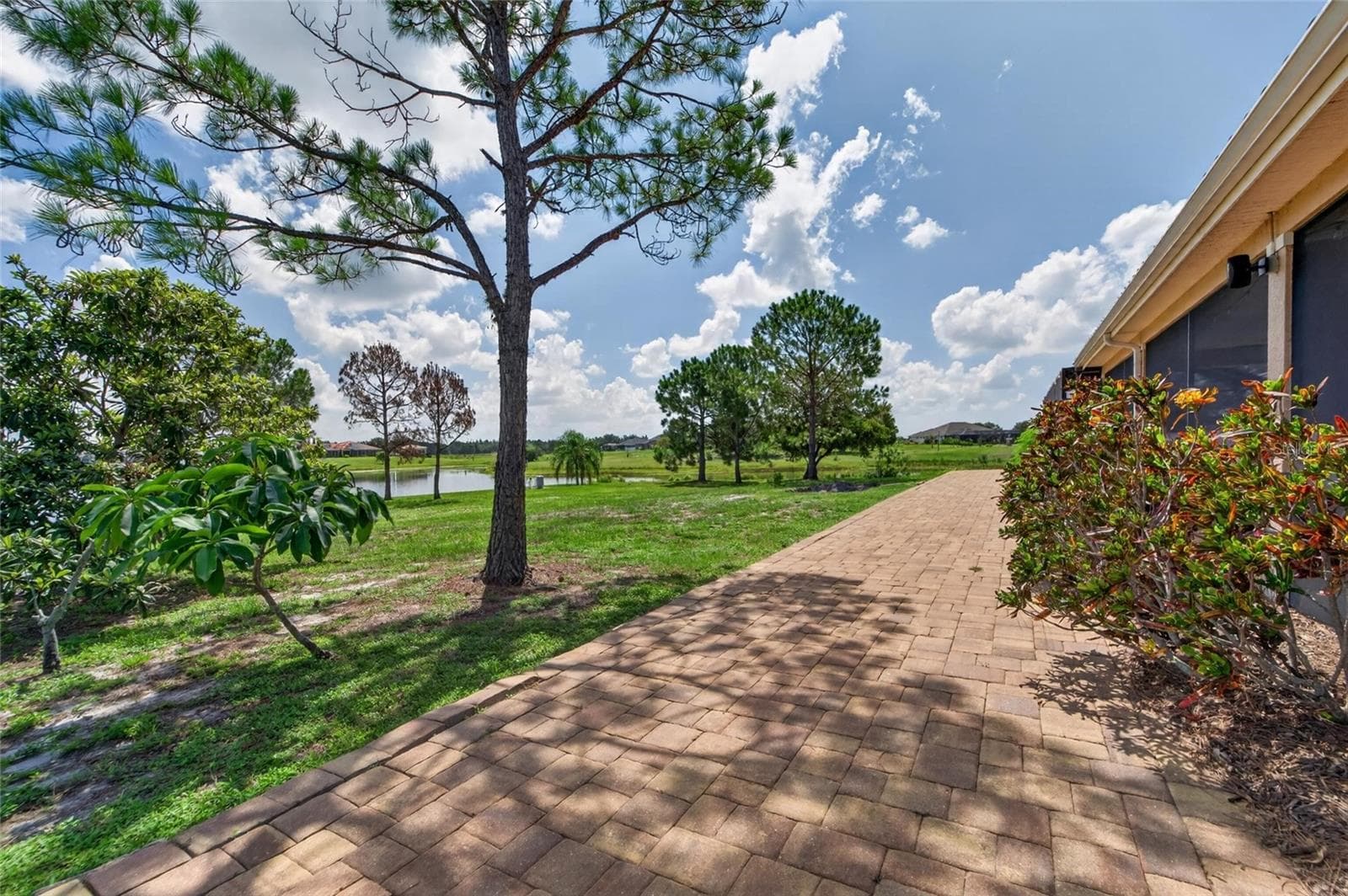 Single Family Residence at 5207 LAKE VENICE DR, WIMAUMA, photo 59 of 68