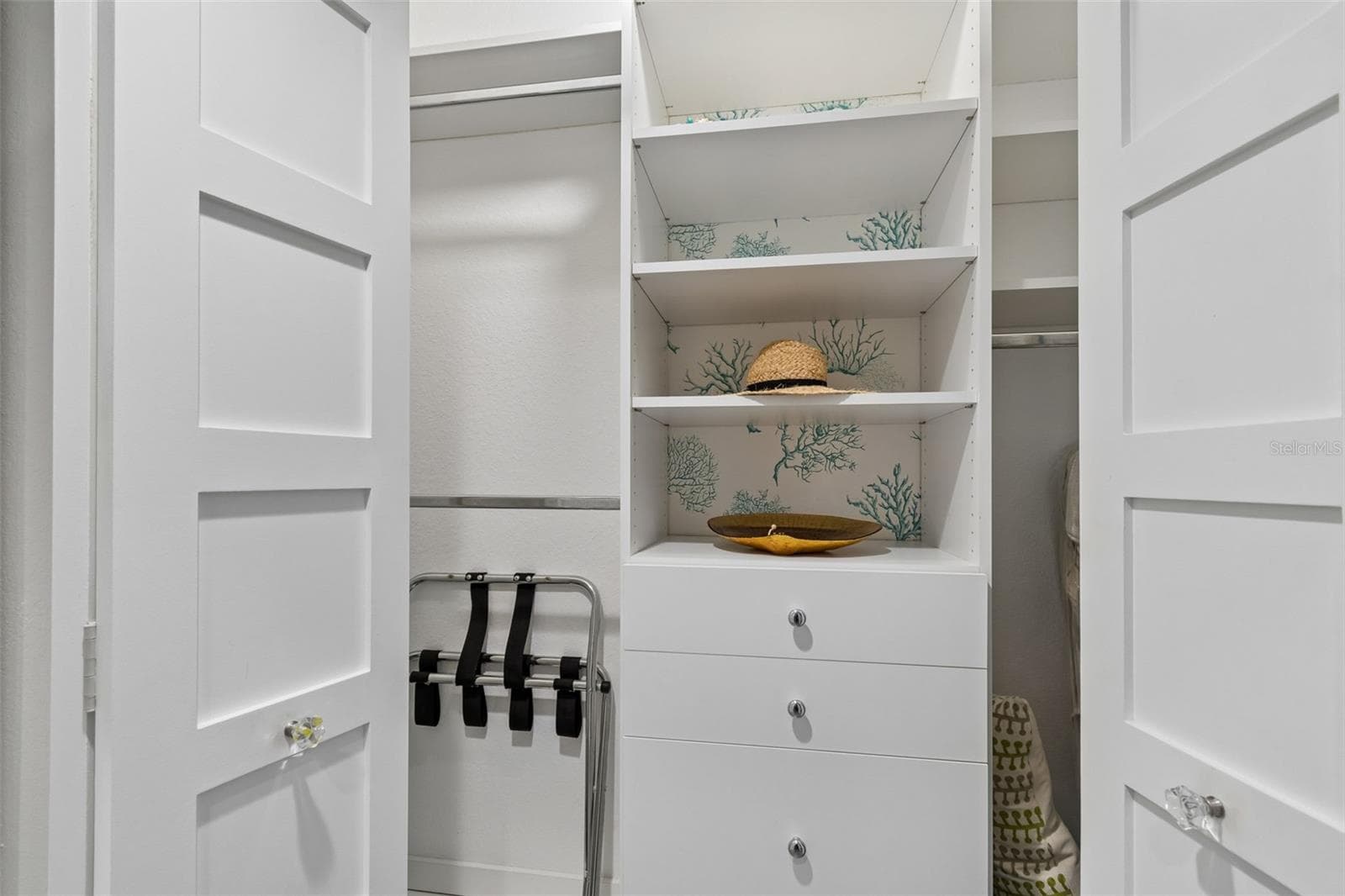 Condominium at 1170 GULF BLVD #403, CLEARWATER BEACH, photo 34 of 100