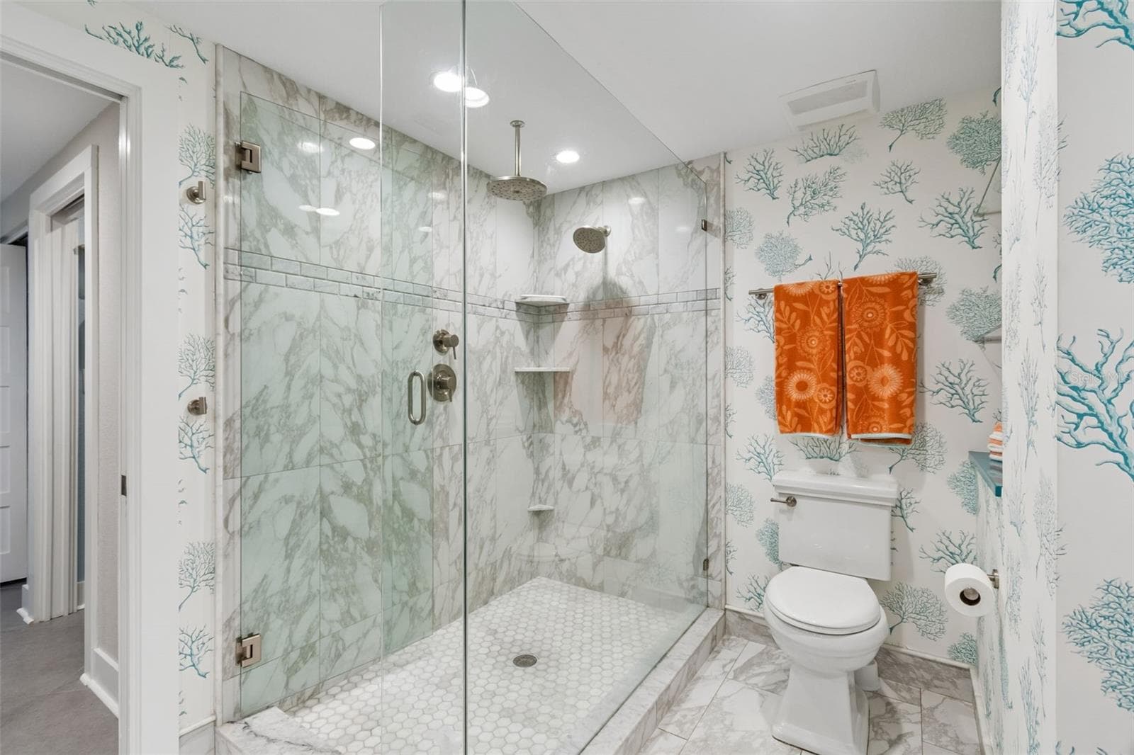 Condominium at 1170 GULF BLVD #403, CLEARWATER BEACH, photo 37 of 100