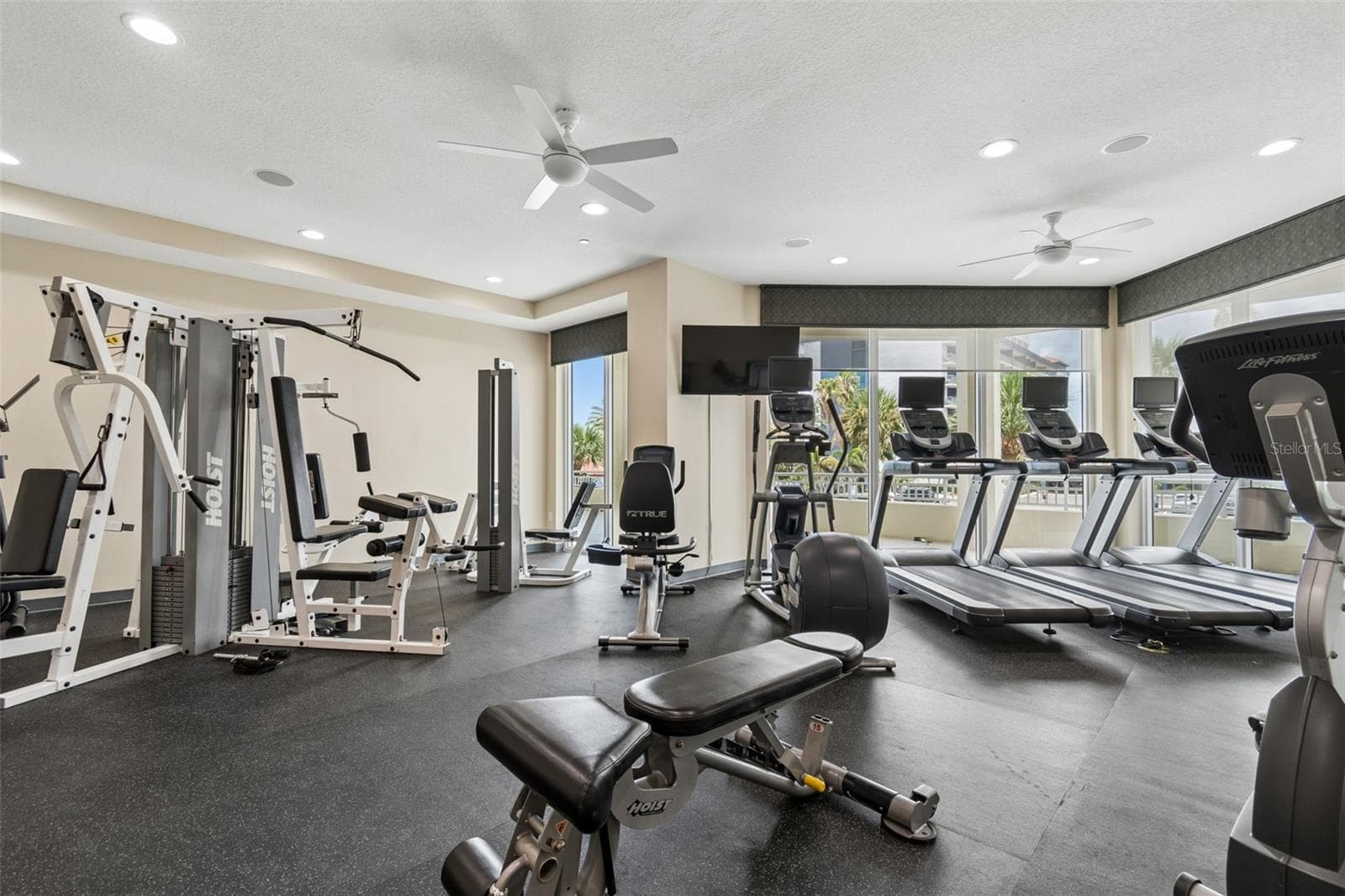 Condominium at 1170 GULF BLVD #403, CLEARWATER BEACH, photo 70 of 100