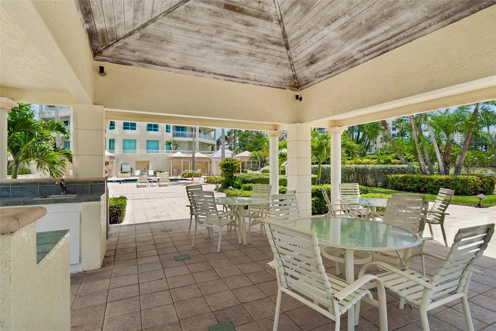 Condominium at 1170 GULF BLVD #403, CLEARWATER BEACH, photo 78 of 100
