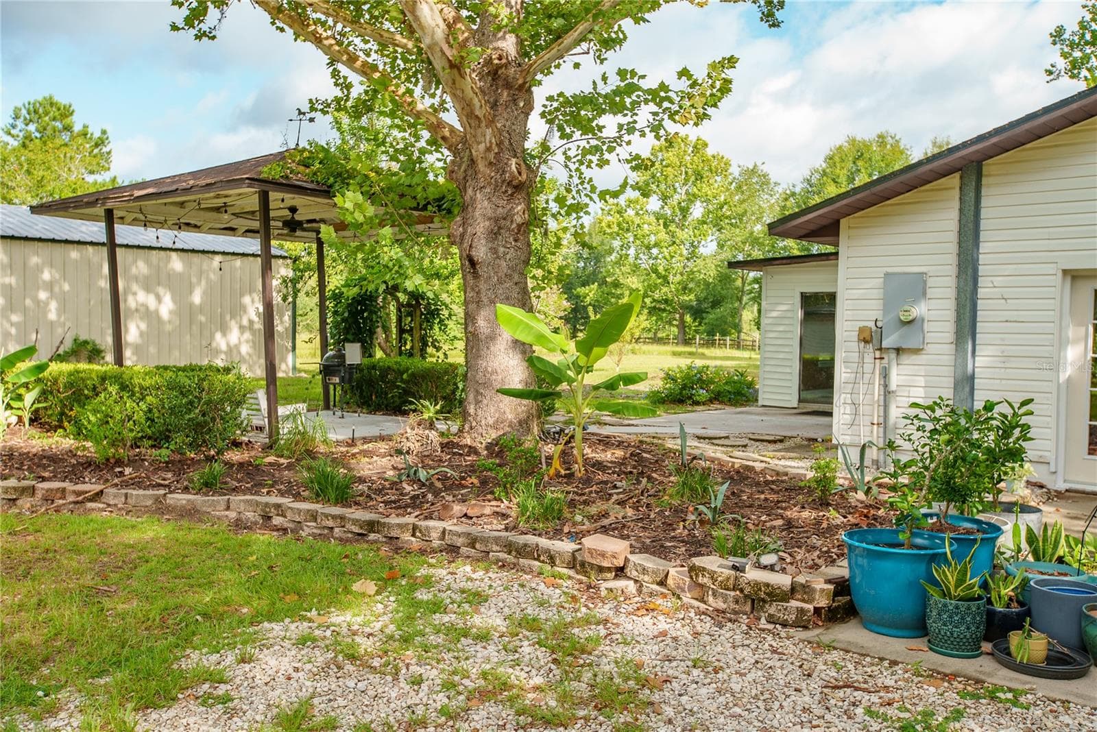 Gazebo - 25518 NW COUNTY ROAD 241, ALACHUA