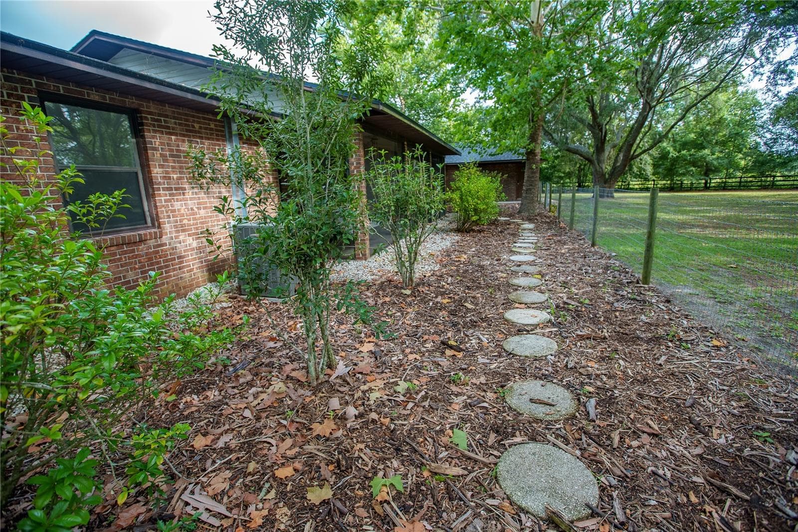 Dog Run - 25518 NW COUNTY ROAD 241, ALACHUA